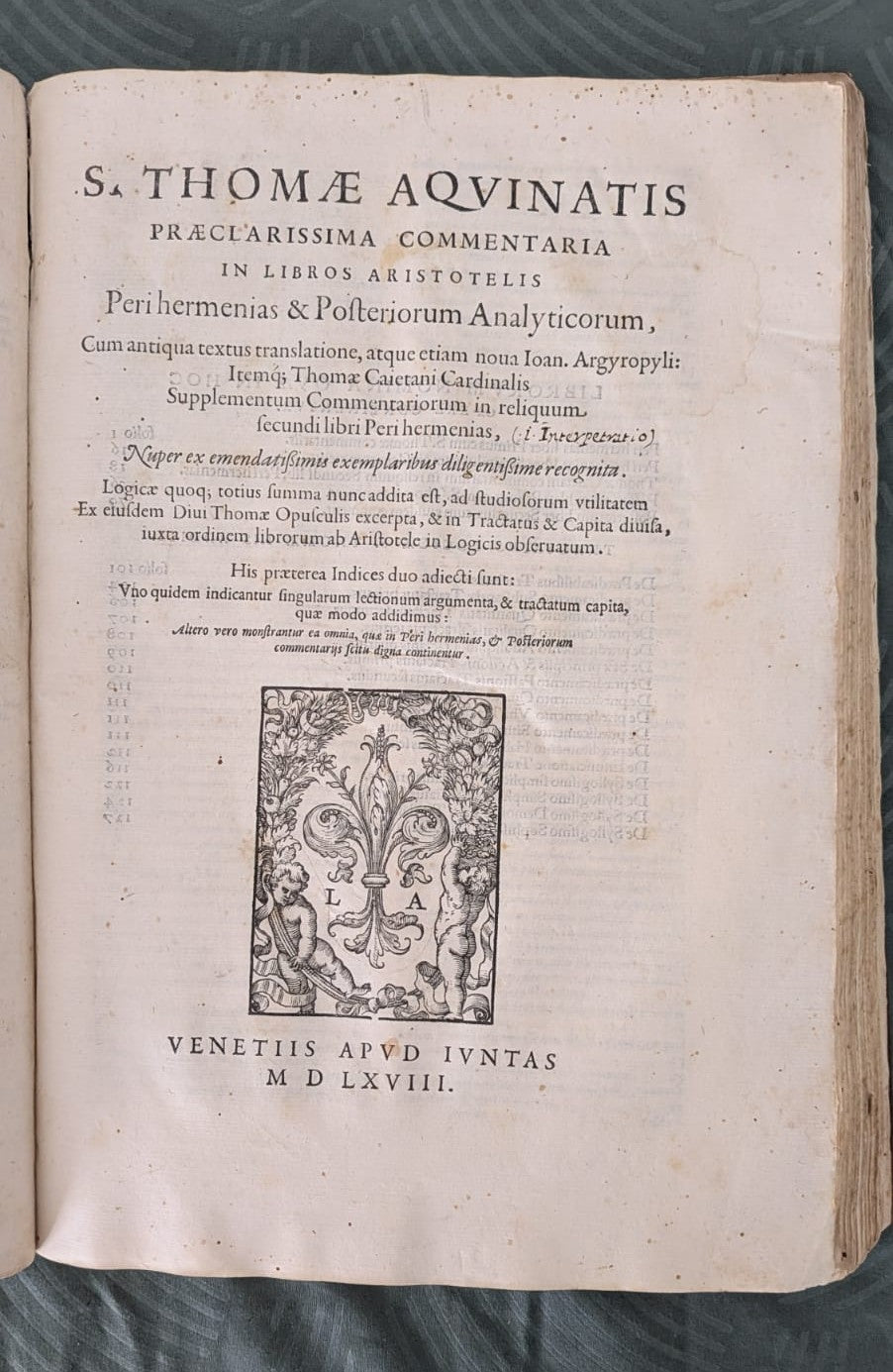 Thomae De Vio Caietani  Praedicabilia Porphyrii - 1556 & S. Thomae Aquinatis praeclarissima commentaria in 2 Bänden (sehr selten) - 1568